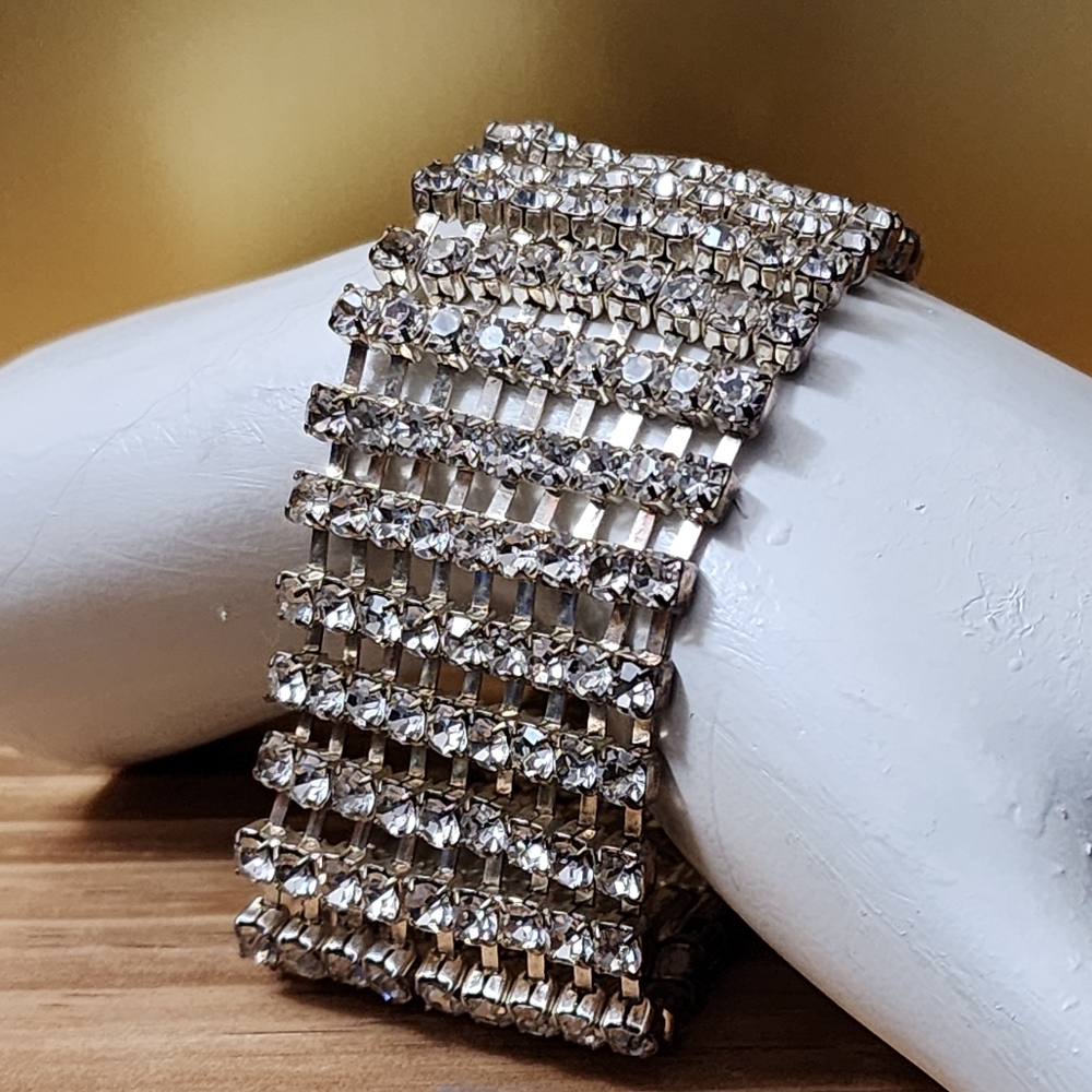 Vintage Rhinestone Bracelet - Picture 2 of 3